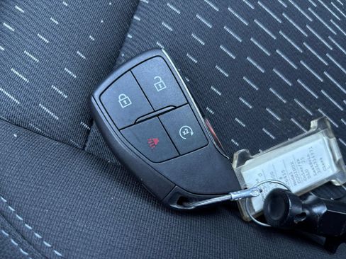 Used 2025 Chevrolet Equinox LT FWD image 25