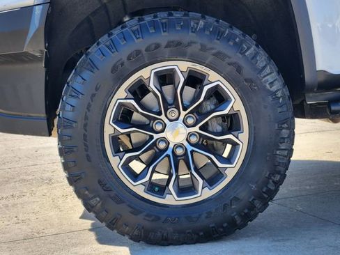 Used 2018 Chevrolet Colorado ZR2 AWD/4WD image 10