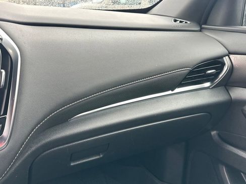 Used 2023 Chevrolet Traverse Premier image 25