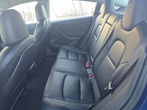 Used 2023 Tesla Model 3 Standard Range RWD image 5