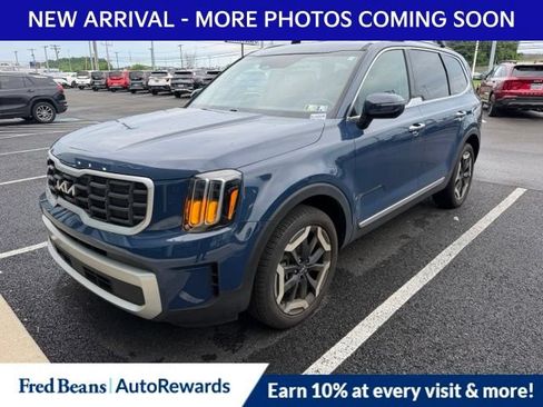 Used 2024 Kia Telluride S w/ S Sunroof Package AWD/4WD image 3
