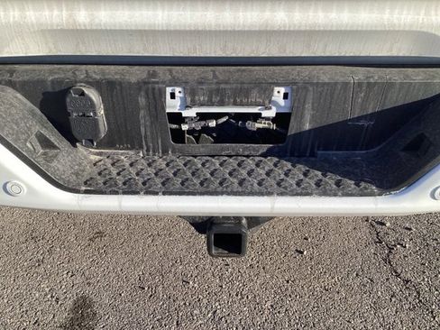 Used 2023 GMC Canyon Denali image 12