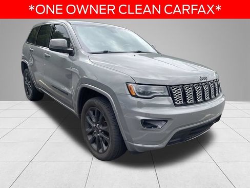 Used 2021 Jeep Grand Cherokee Laredo X AWD/4WD image 3