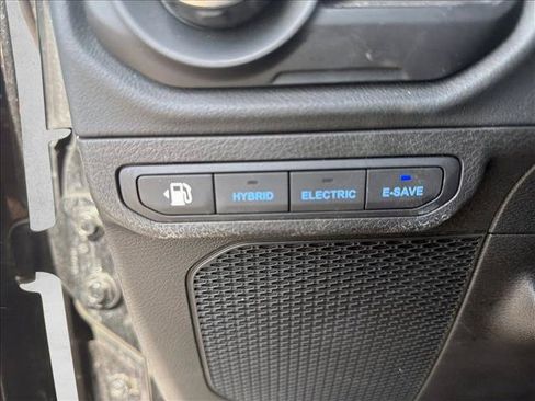 Used 2024 Jeep Wrangler Unlimited Rubicon 4xe AWD/4WD image 13