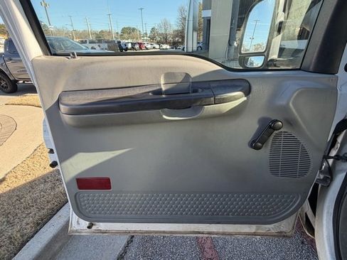 Used 2007 Ford F350 XL image 5