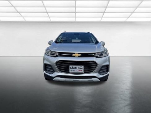 Used 2018 Chevrolet Trax LT w/ LT Convenience Package FWD image 10