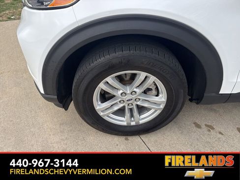 Used 2023 Ford Explorer XLT image 60