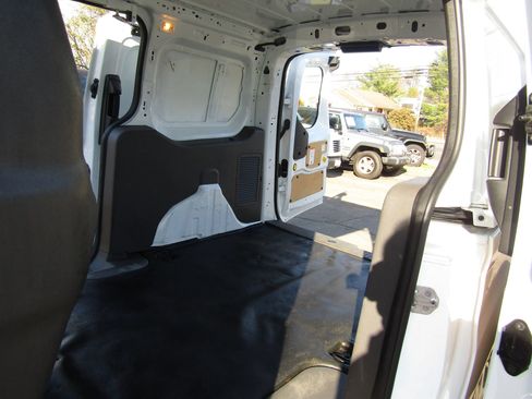 Used 2022 Ford Transit Connect XL FWD image 16