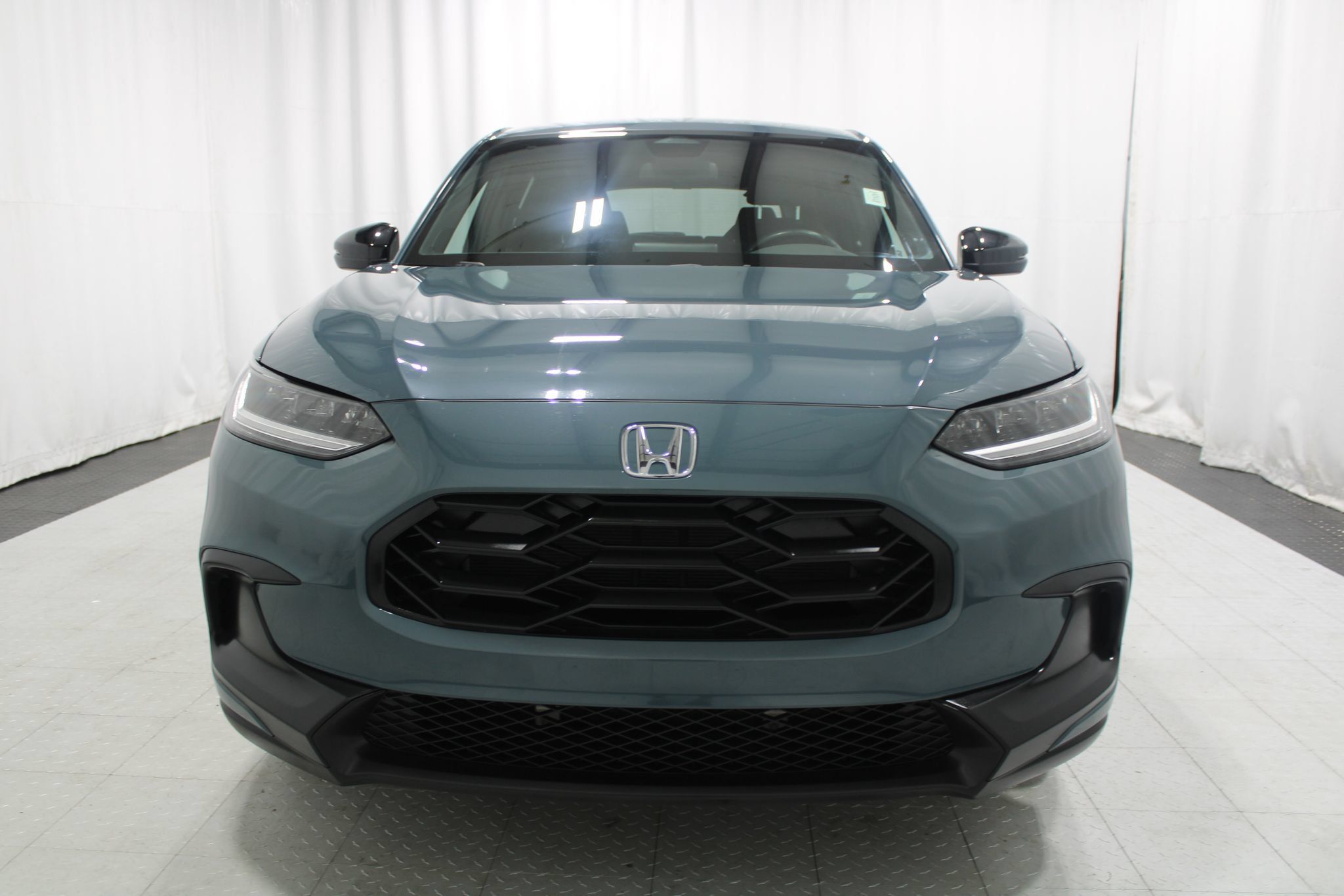 Used 2024 Honda HR-V Sport image 3