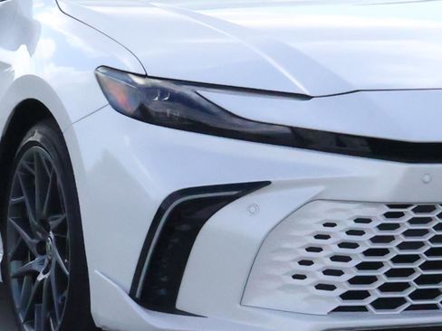 Used 2025 Toyota Camry XSE w/ Premium Plus Package image 7