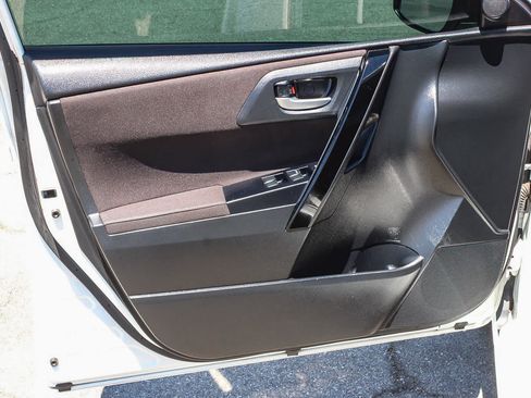 Used 2017 Toyota Corolla iM w/ Carpet Mat Package FWD image 21