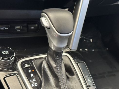 Used 2022 Kia Seltos S FWD image 23