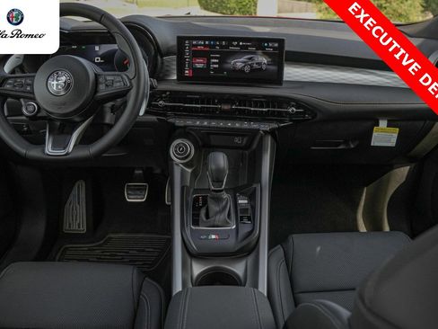 New 2025 Alfa Romeo Tonale w/ Premium Package image 22