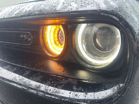 Used 2021 Dodge Challenger R/T w/ Plus Package image 6