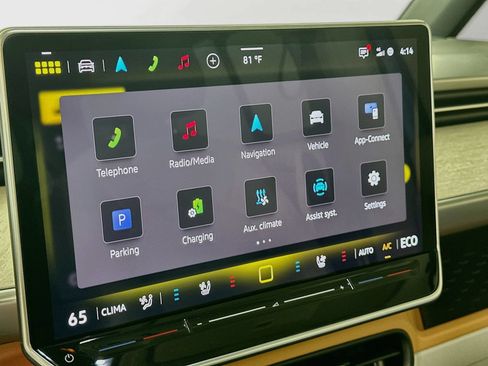 Used 2025 Volkswagen ID. Buzz 1st Edition AWD/4WD image 24