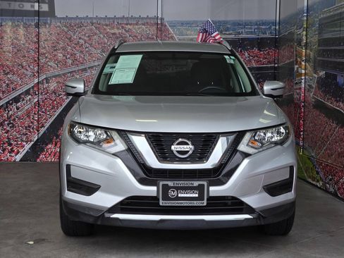 Used 2017 Nissan Rogue SV w/ SV Premium Package AWD/4WD image 3