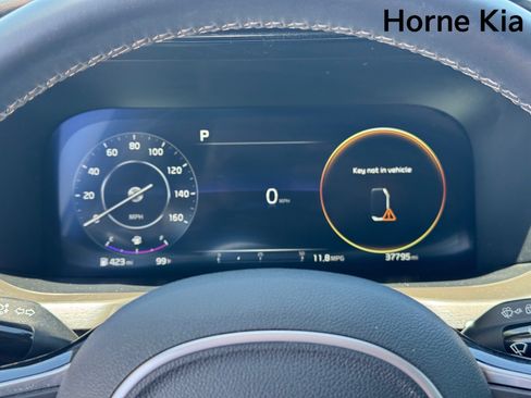Certified 2023 Kia Sorento SX AWD/4WD image 18