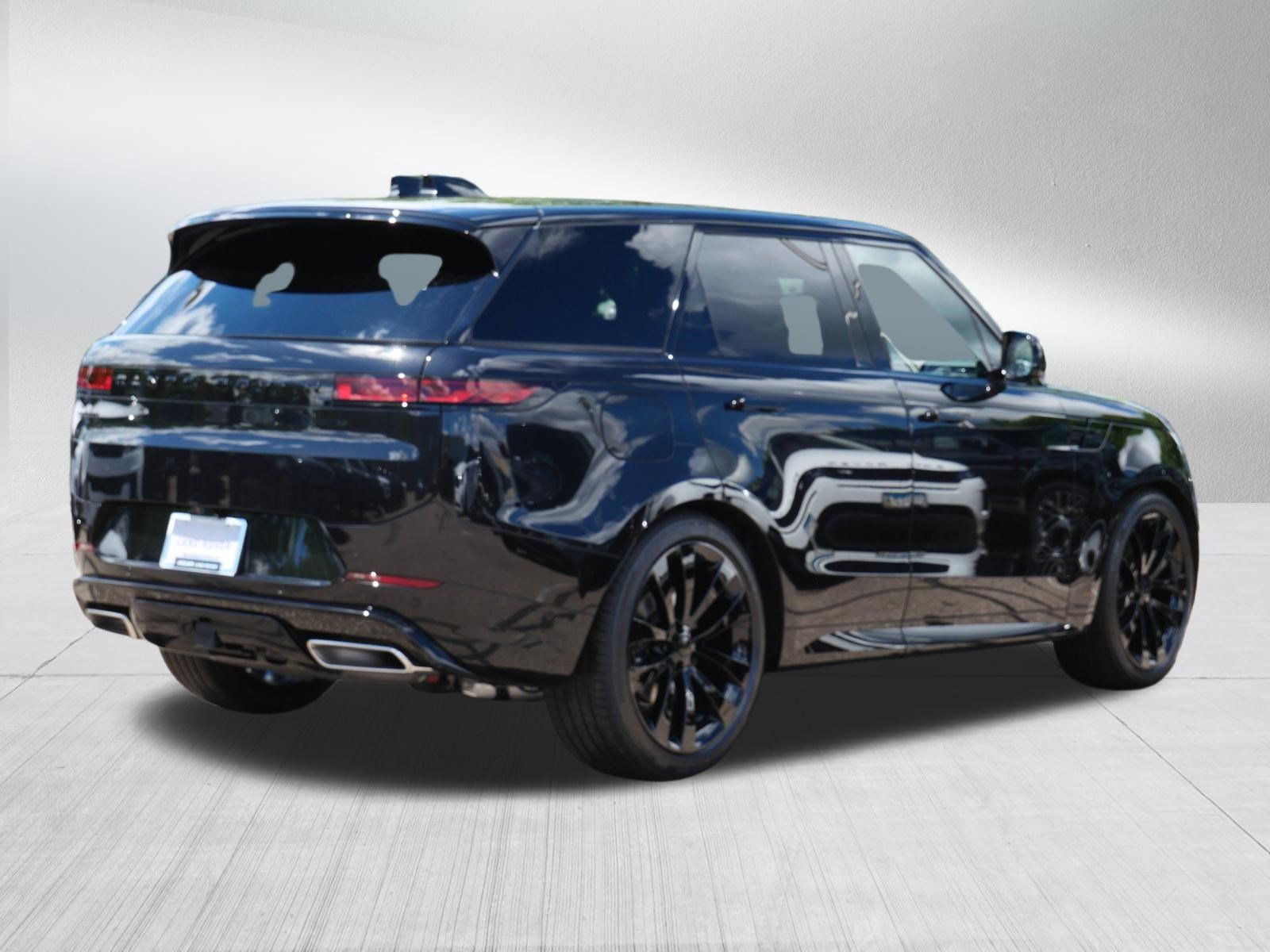 New 2026 Land Rover Range Rover Sport Dynamic SE AWD/4WD image 2