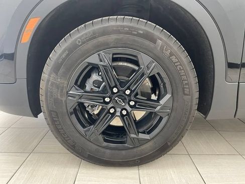 Used 2024 Chevrolet Blazer LT w/ Blazer LT Plus Package AWD/4WD image 8