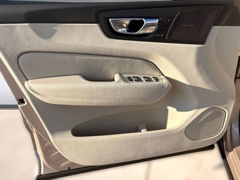 New 2026 Volvo XC60 B5 Ultra w/ Climate Package image 22