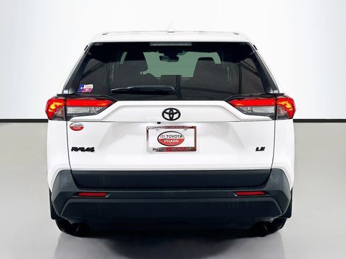 Used 2025 Toyota RAV4 LE FWD image 5