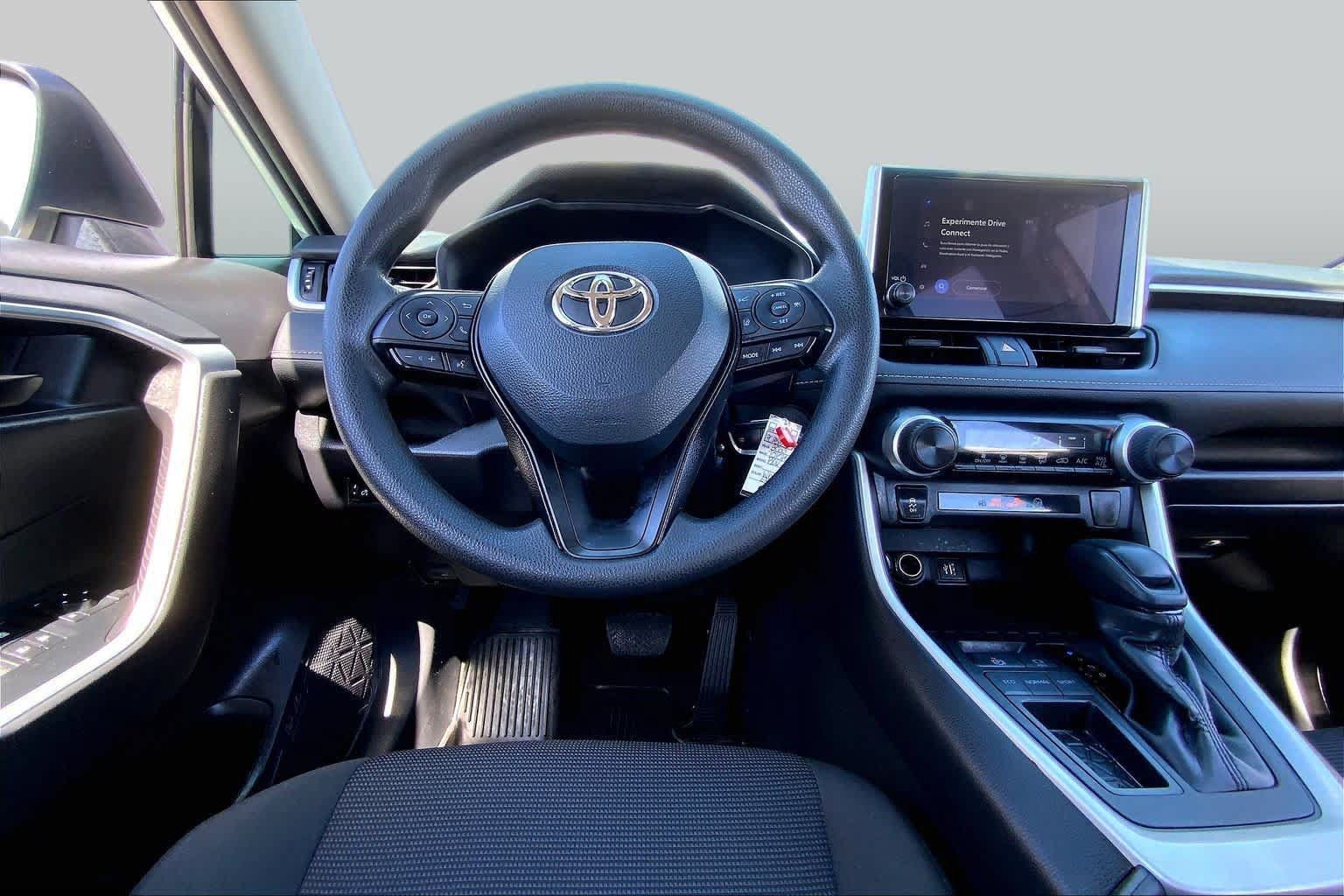 Used 2023 Toyota RAV4 LE FWD image 6