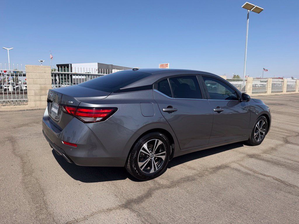 Used 2022 Nissan Sentra SV FWD image 6