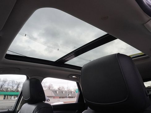 Used 2018 Cadillac XT5 Premium Luxury image 24