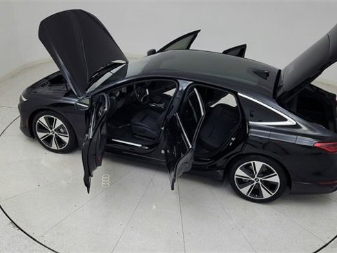 Used 2025 Audi A6 e-tron Prestige w/ Black Warm Weather Package image 90