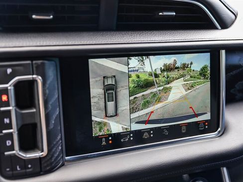 Used 2024 GMC Yukon XL Denali w/ Advanced Technology Package AWD/4WD image 32