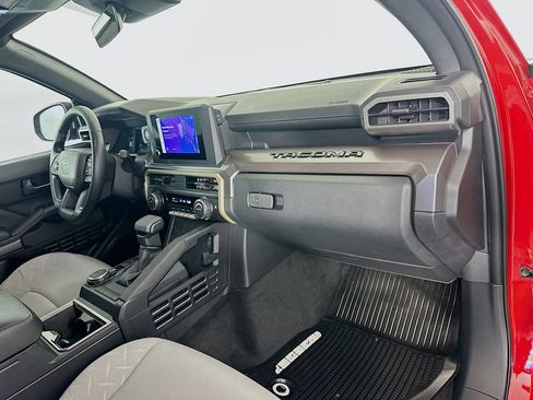 Certified 2026 Toyota Tacoma SR5 AWD/4WD image 28