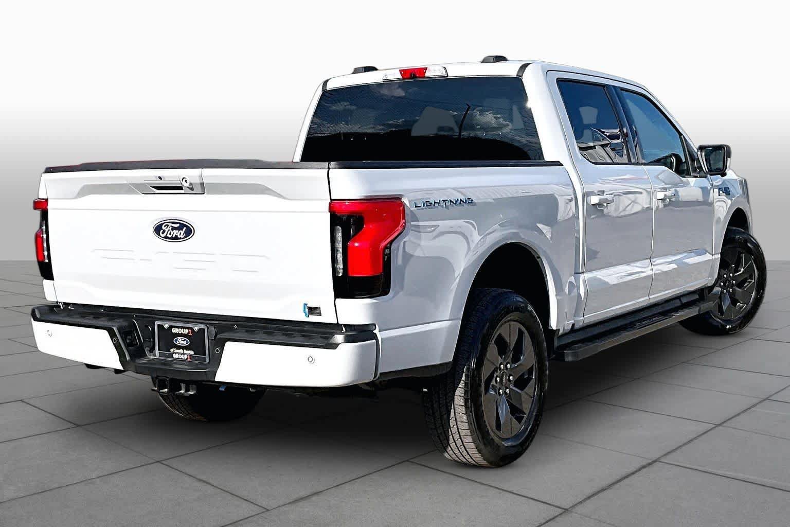 Used 2024 Ford F150 Lightning Flash AWD/4WD image 12