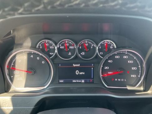 Used 2021 Chevrolet Silverado 1500 RST w/ Convenience Package II AWD/4WD image 4