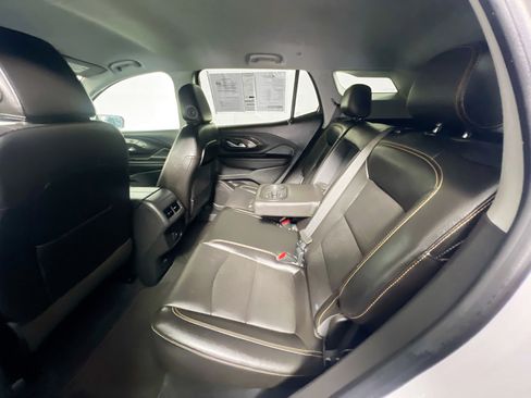 Used 2021 GMC Terrain SLT image 29