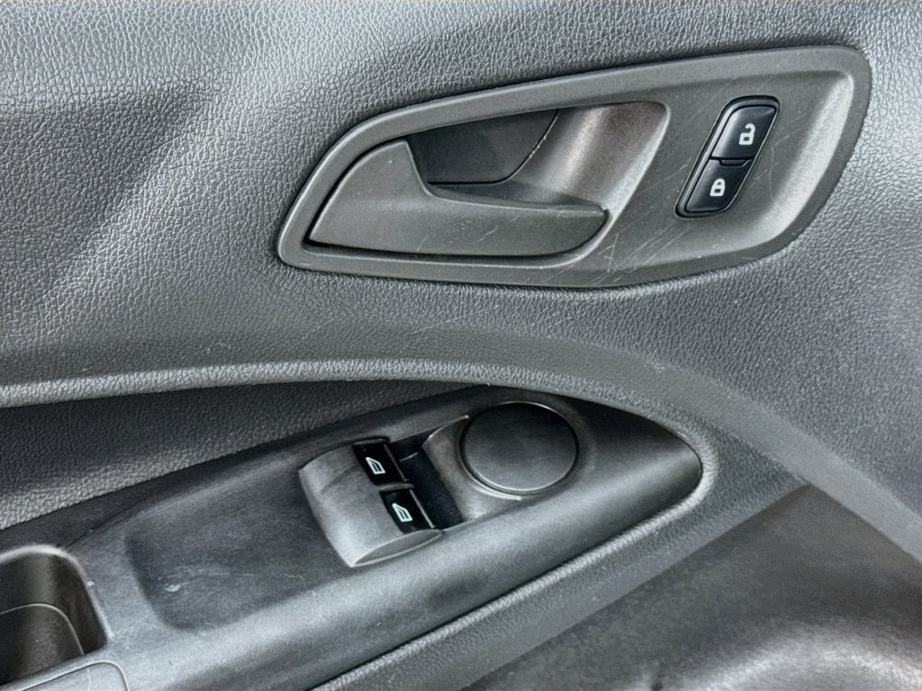 Used 2015 Ford Transit Connect XL FWD image 20
