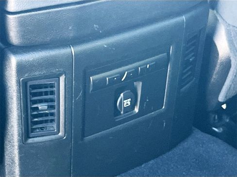 Used 2022 RAM 1500 Classic SLT w/ Electronics Group image 25