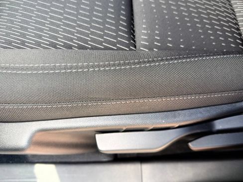 New 2026 Chevrolet Equinox LT FWD image 25
