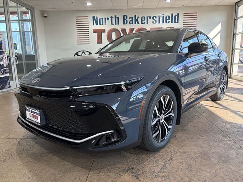 New 2026 Toyota Crown XLE image 6