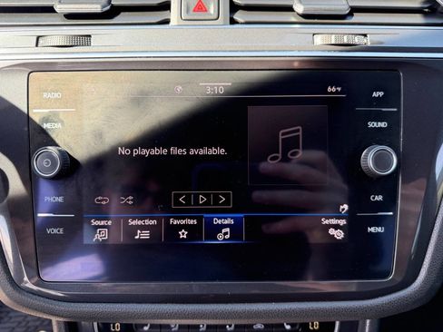 Used 2021 Volkswagen Tiguan SE R-Line FWD image 27