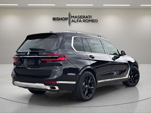 Used 2025 BMW X7 xDrive40i w/ Premium Package AWD/4WD image 5