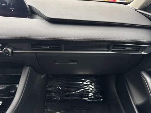 Used 2025 MAZDA MAZDA3 s FWD image 29