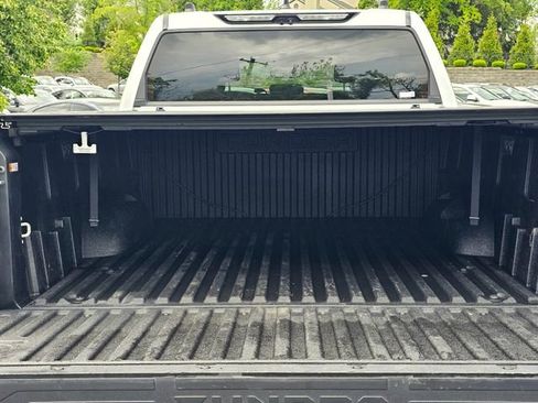 Used 2025 Toyota Tundra Limited AWD/4WD image 12