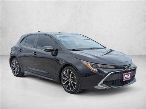 Used 2022 Toyota Corolla XSE image 3