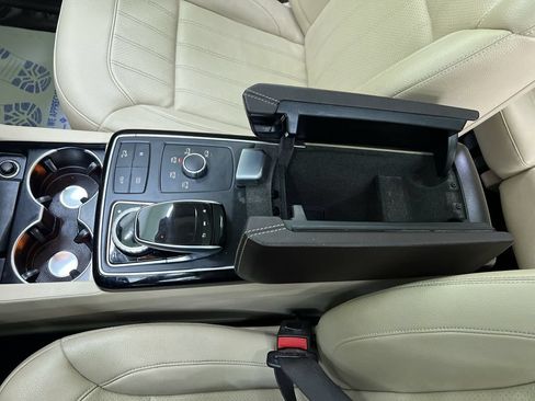 Used 2018 Mercedes-Benz GLS 450 4MATIC w/ Premium Package image 26