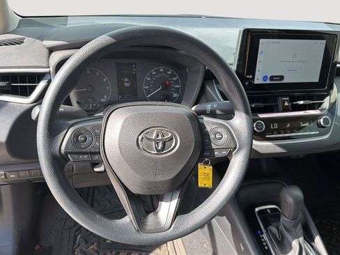 Used 2023 Toyota Corolla LE FWD image 13