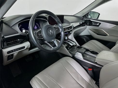 Used 2023 Acura MDX SH-AWD w/ Technology Package image 9