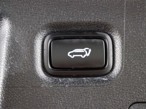 Used 2023 Hyundai Santa Fe SEL w/ Premium Package image 30