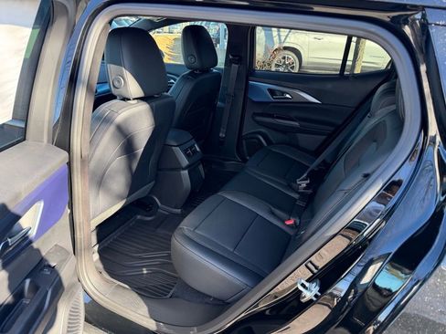 New 2026 Chevrolet Equinox EV LT AWD/4WD image 18