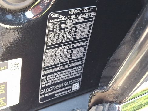 Used 2025 Jaguar F-PACE R-Dynamic S image 28