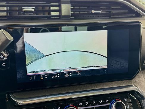 Used 2025 GMC Sierra 3500 Denali w/ Technology Package AWD/4WD image 49